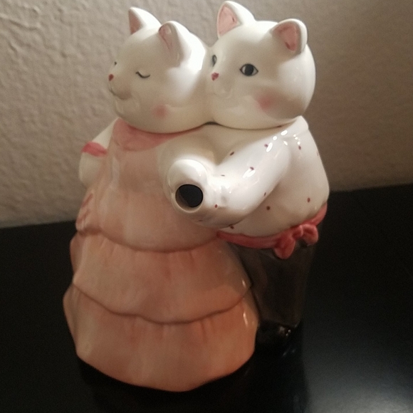 Vintage 1980 teapot - Picture 2 of 2